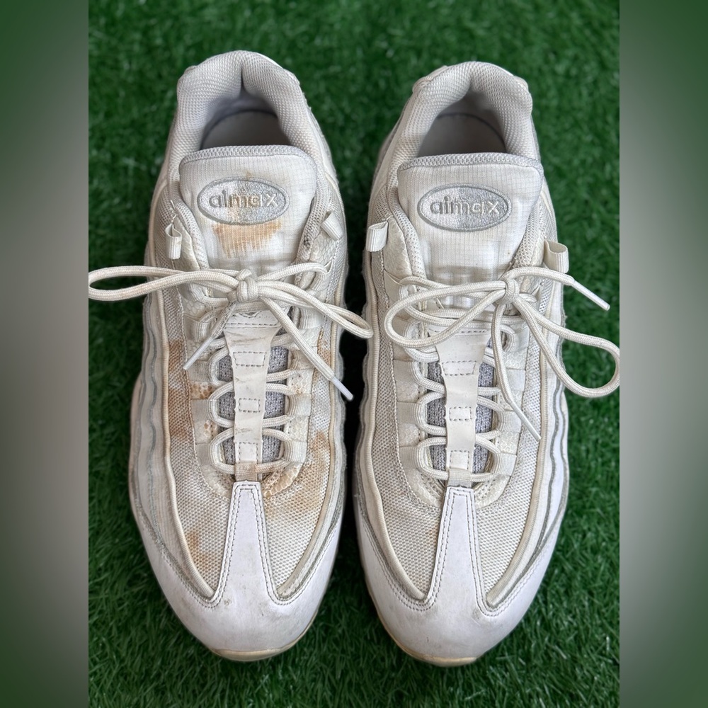 Nike Air Max 95 Essential
White Grey‎ Fog Size 11